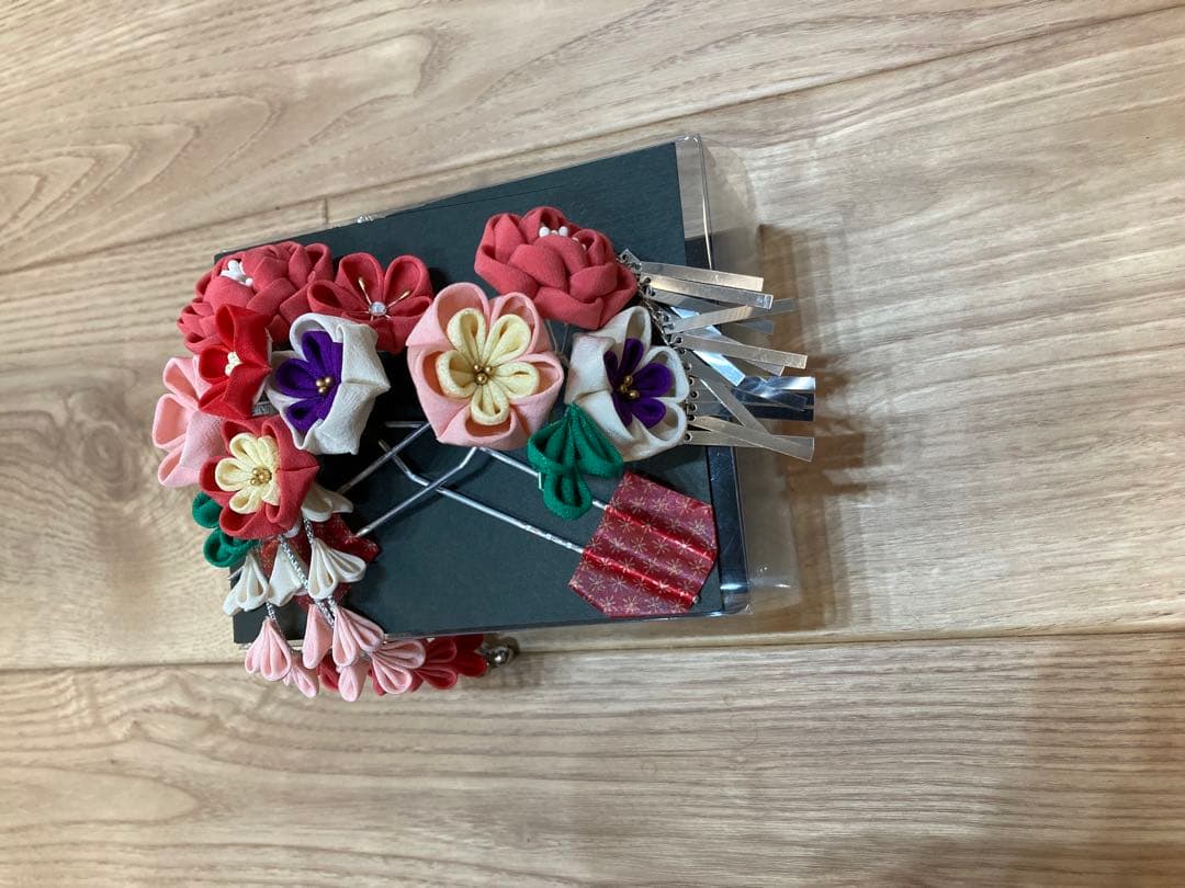 七五三　髪飾り　勝山かんざし　つまみ細工　7歳