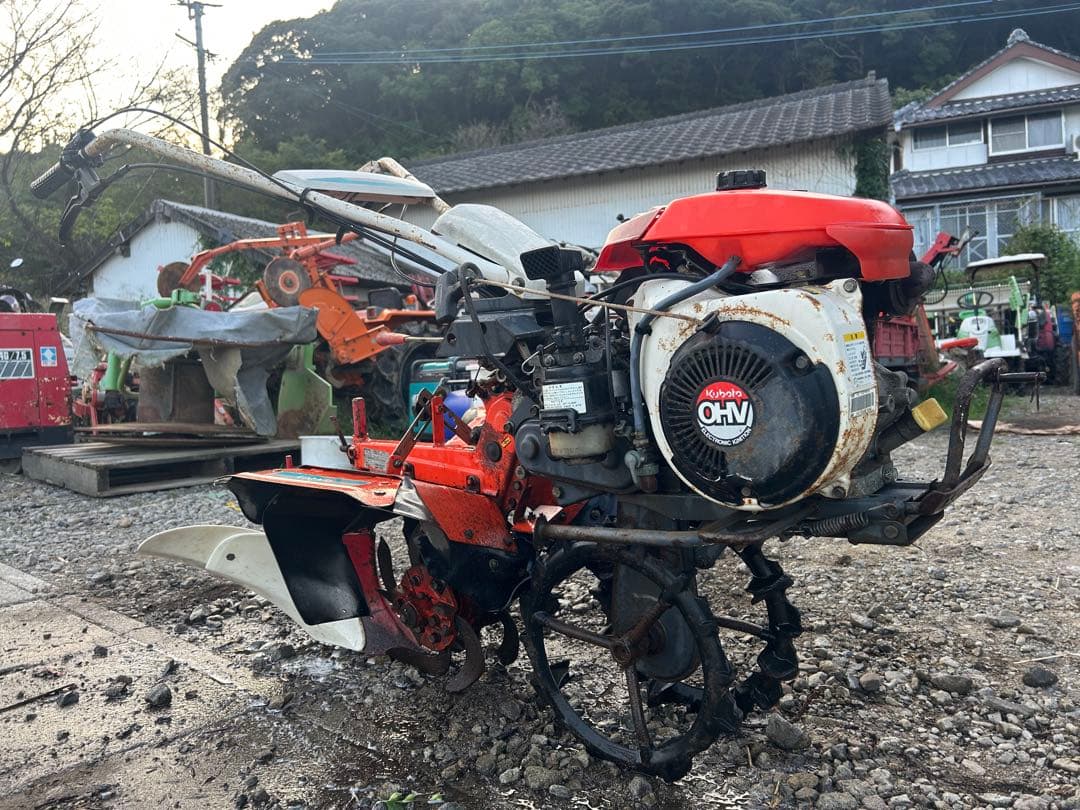宮崎　クボタ 管理機 TS700W 培土器付 正逆転　耕運機 6.2馬力　畝立て