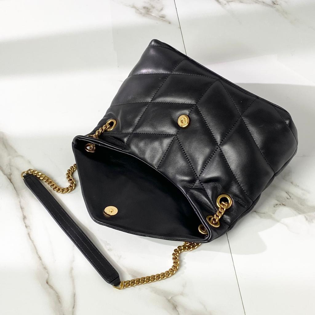 大人気！YSLブラック　肩掛け　ショルダーバッグ　レザー