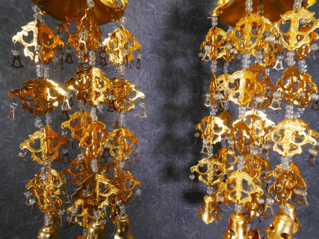 限定値下　展示未使用品　金色瓔珞　白玉付　高さ23㎝　4716