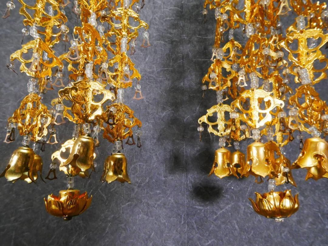 限定値下　展示未使用品　金色瓔珞　白玉付　高さ23㎝　4716