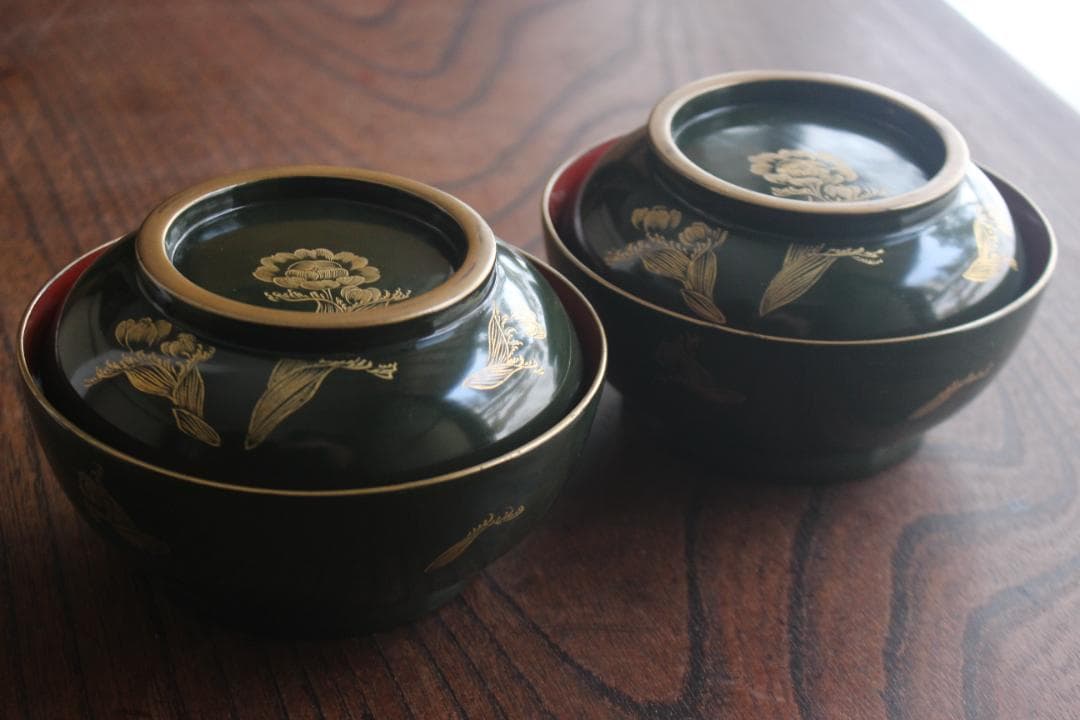 小傷有！時代青塗りに優美な福寿草沈金の煮物椀2点（