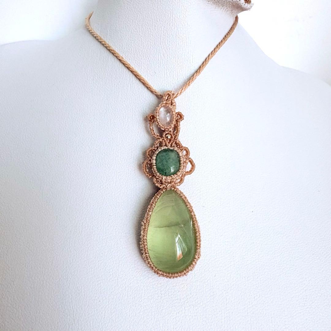 ♡新春sale♡プレナイト×エメラルド×ムーンストーンのマクラメネックレス