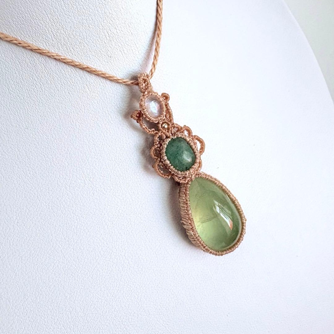 ♡新春sale♡プレナイト×エメラルド×ムーンストーンのマクラメネックレス