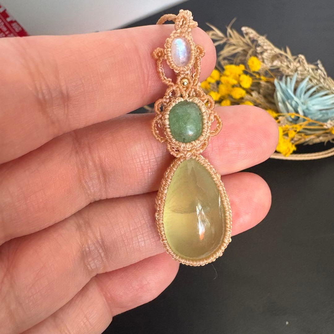 ♡新春sale♡プレナイト×エメラルド×ムーンストーンのマクラメネックレス