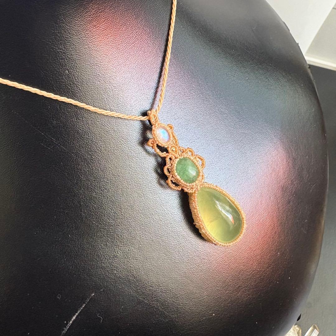 ♡新春sale♡プレナイト×エメラルド×ムーンストーンのマクラメネックレス