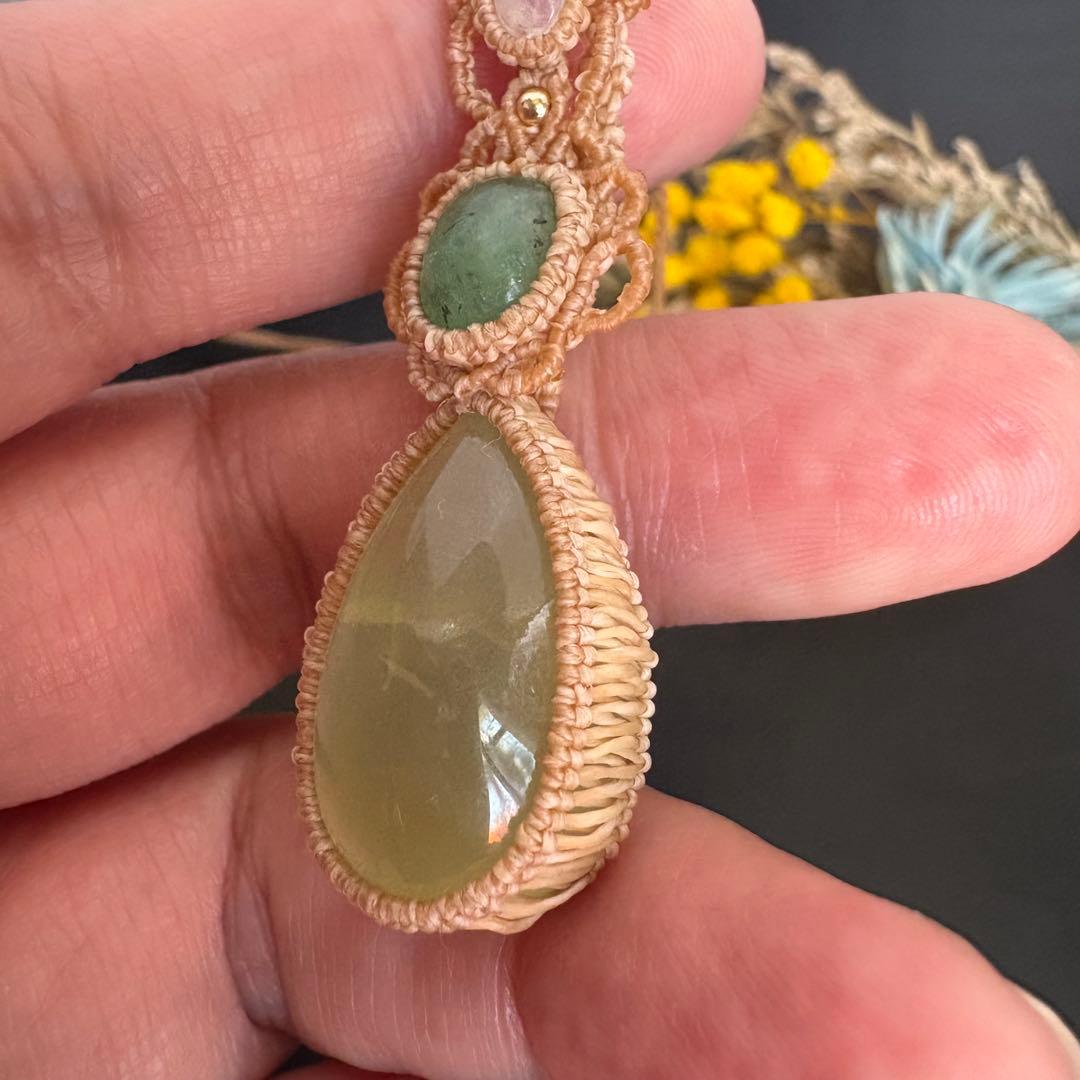 ♡新春sale♡プレナイト×エメラルド×ムーンストーンのマクラメネックレス
