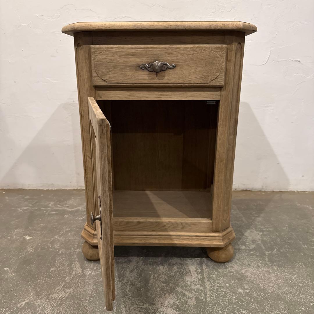 ヴィンテージ　ベッドサイドテーブル　サイドテーブル　剥離