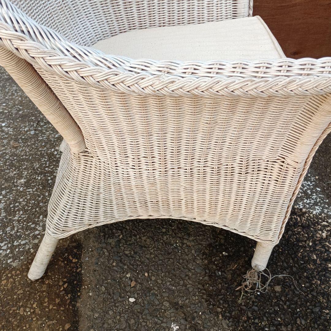 3630）ホワイトラタンアームチェアとテーブルセット　籐家具　手渡し希