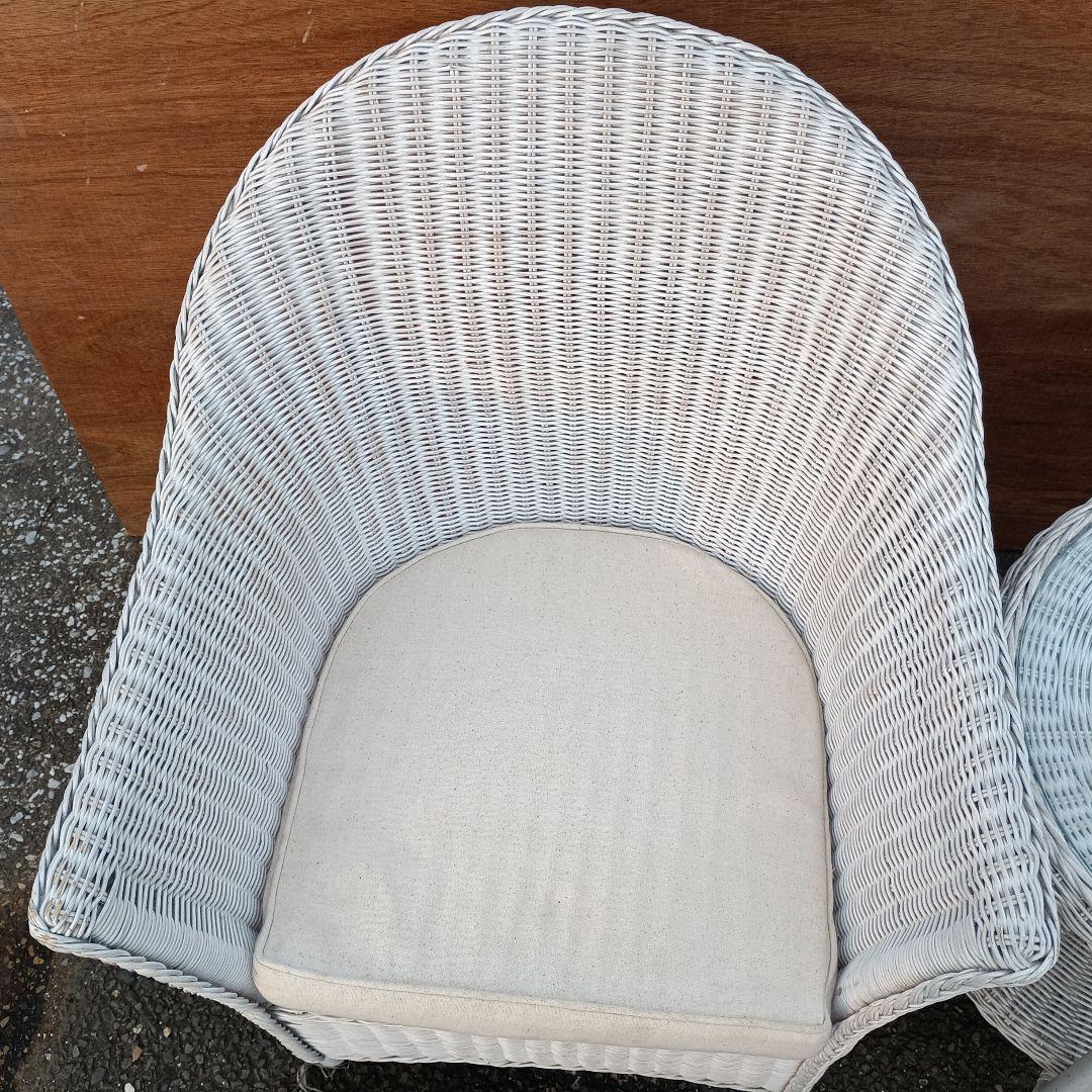 3630）ホワイトラタンアームチェアとテーブルセット　籐家具　手渡し希