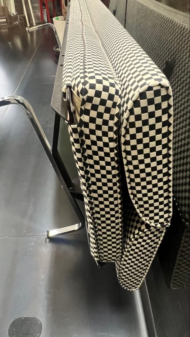 引越しの為、お安くしました。2/10まで。ハーマンミラーコンパクトソファー