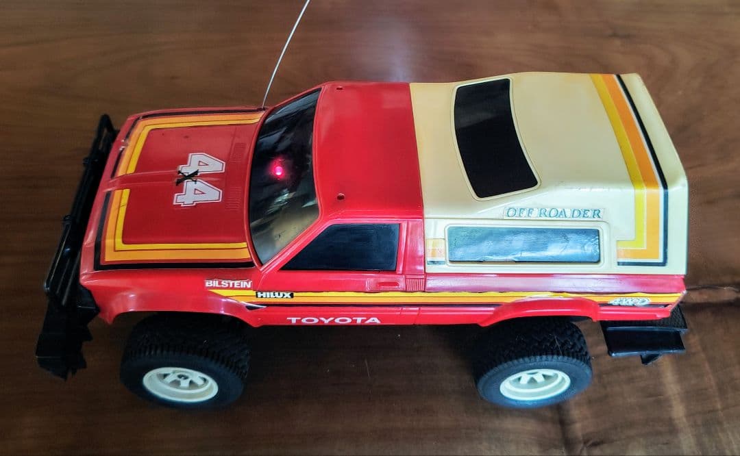 ラジコン】NIKKO 1/10 トヨタハイラックス4WD - メルカリ