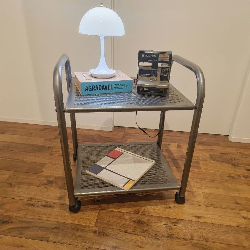 モダン　スチールキャスターワゴン ヴィンテージ 北欧 インダストリアル