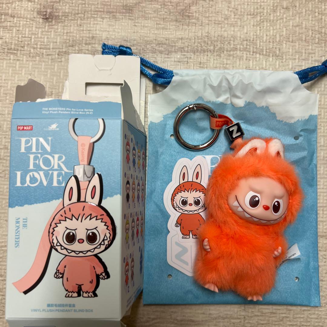 Z】ラブブ PIN FOR LOVE イニシャル キーリング - メルカリ