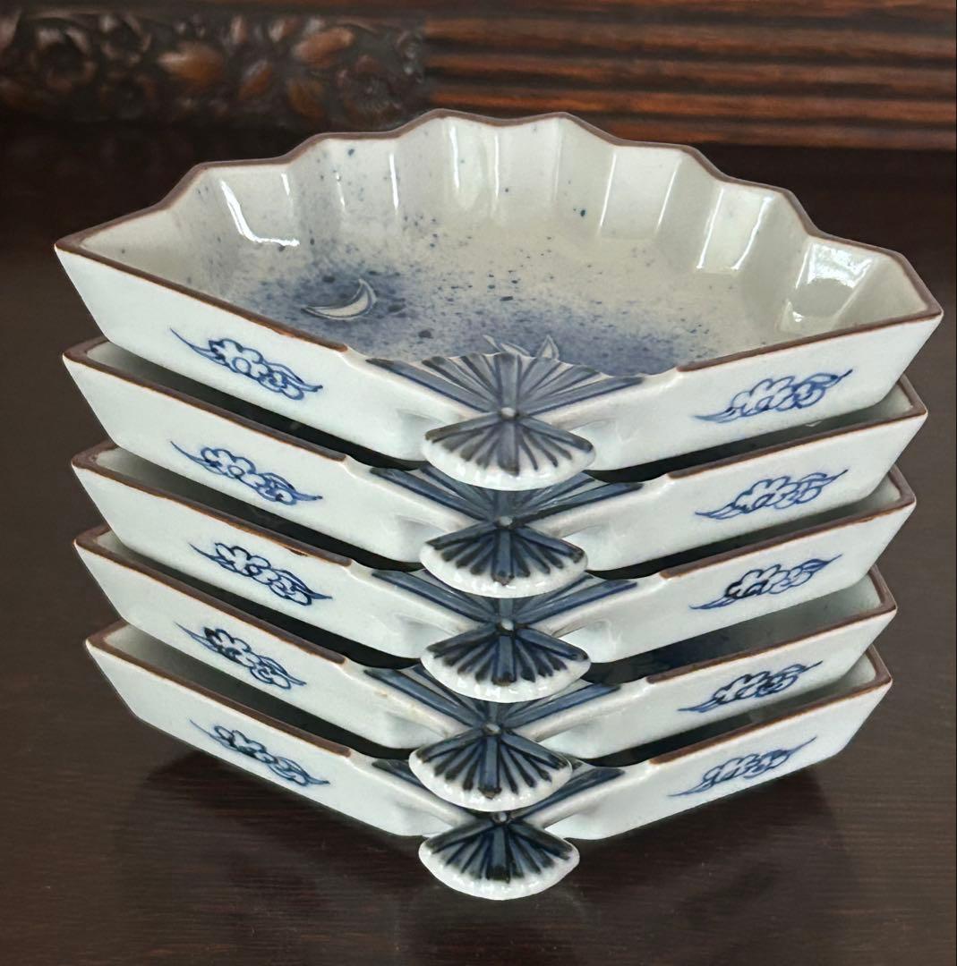 九谷焼　上出長右衛門窯　吹墨兎文 扇型　向付　小鉢　5個　②