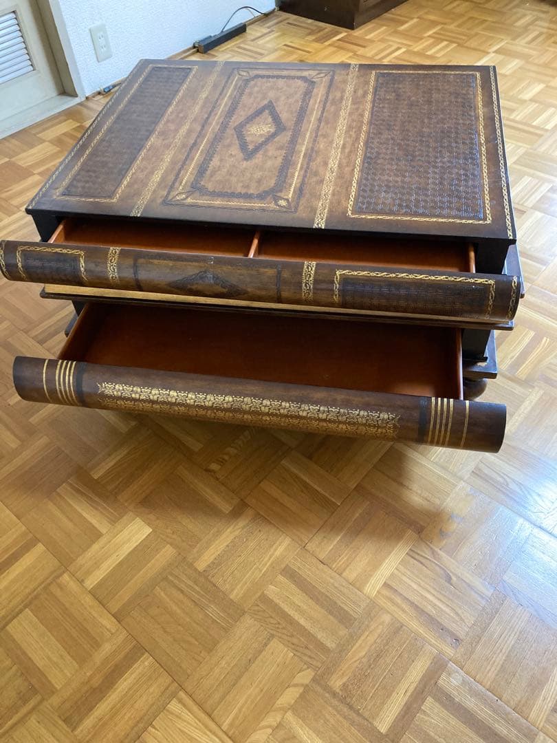 MAITLAND-SMITH メートランドスミス　ブック　カクテルテーブル