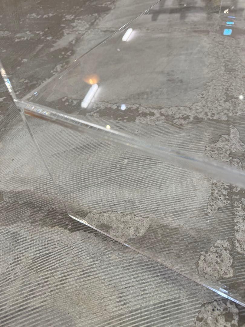 アクリル製　テーブル 透明