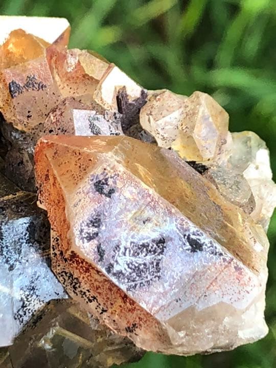 【匿名発送】ブラジル産　ゴールドルチル、ゴールデンヒーラー原石