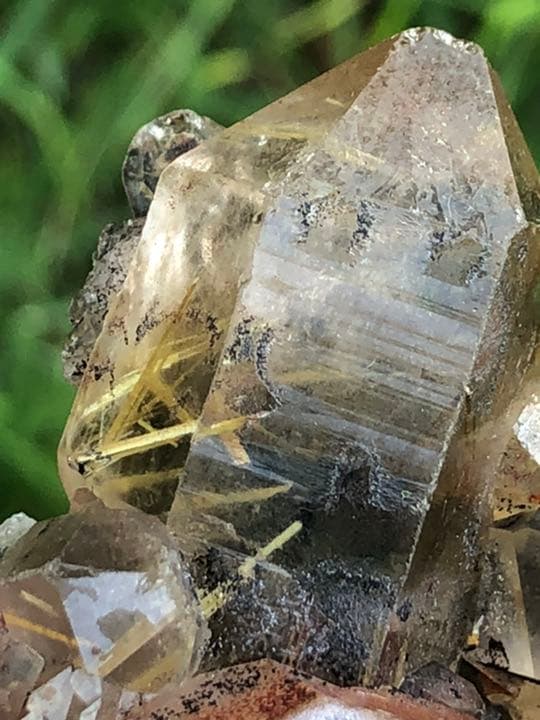 【匿名発送】ブラジル産　ゴールドルチル、ゴールデンヒーラー原石