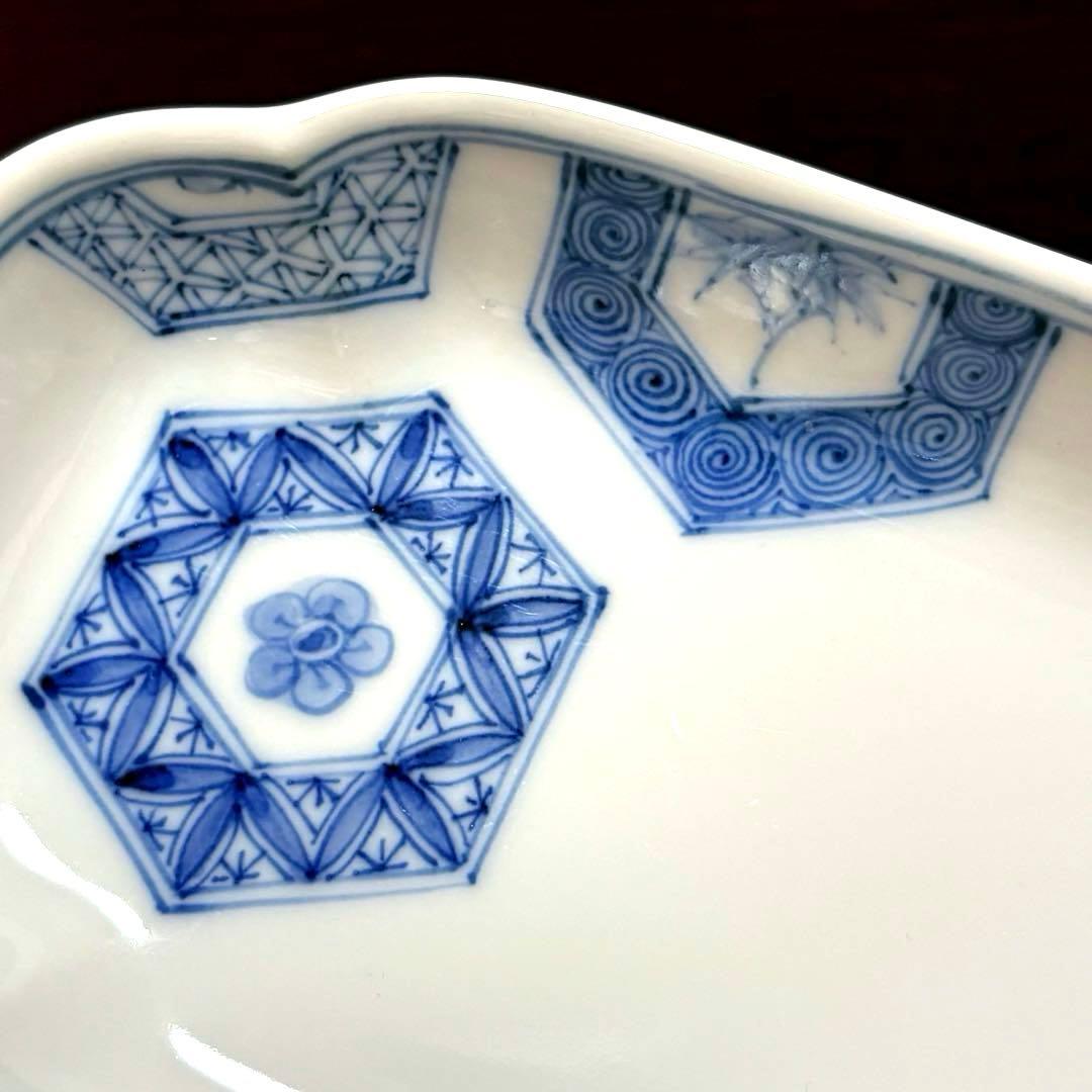 中古美品✨九谷焼 宮内庁御用達 長左窯 青華祥瑞小紋 輪花長皿✨中皿