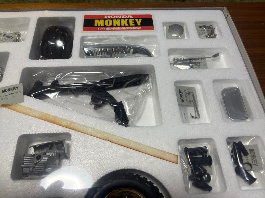 イマイ 1/4 ホンダモンキーブラックスペシャル　超精密金属模型