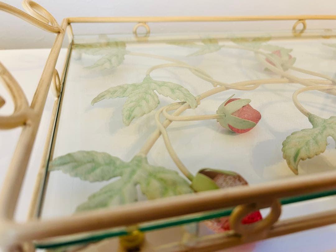 ★美品★イチゴオブジェのアンティークガラストレー