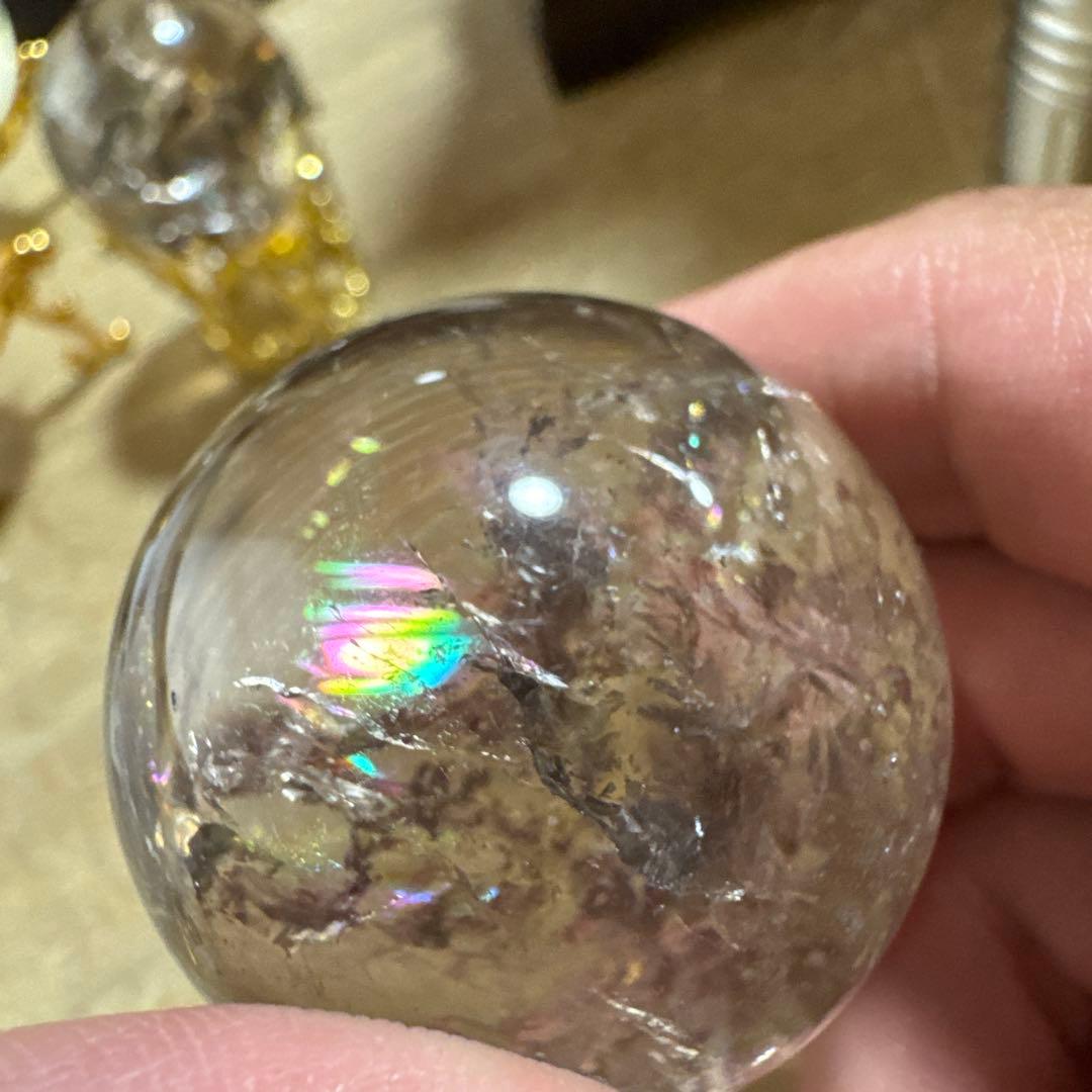 【高品質】スモーキークォーツスフィア　丸玉　透明感、虹あり