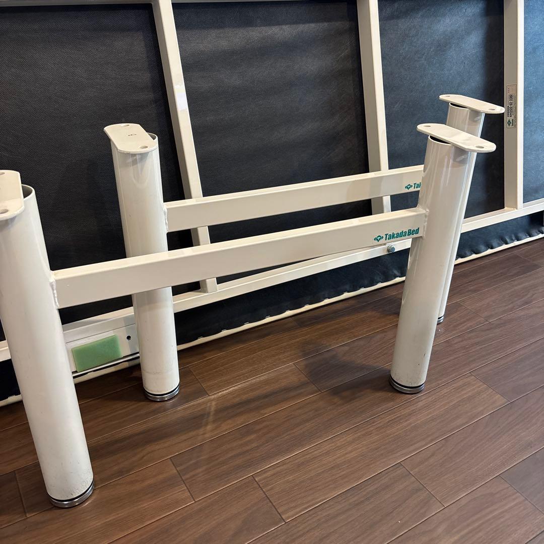 本体実質5,000円 美品　高田ベッド製作所　低反発顔穴あり　カバー付