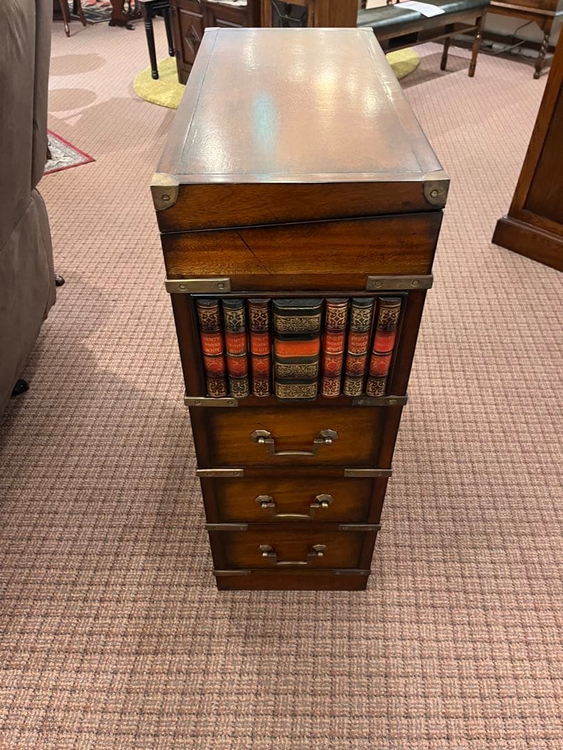 ビクトリアン　4引チェスト