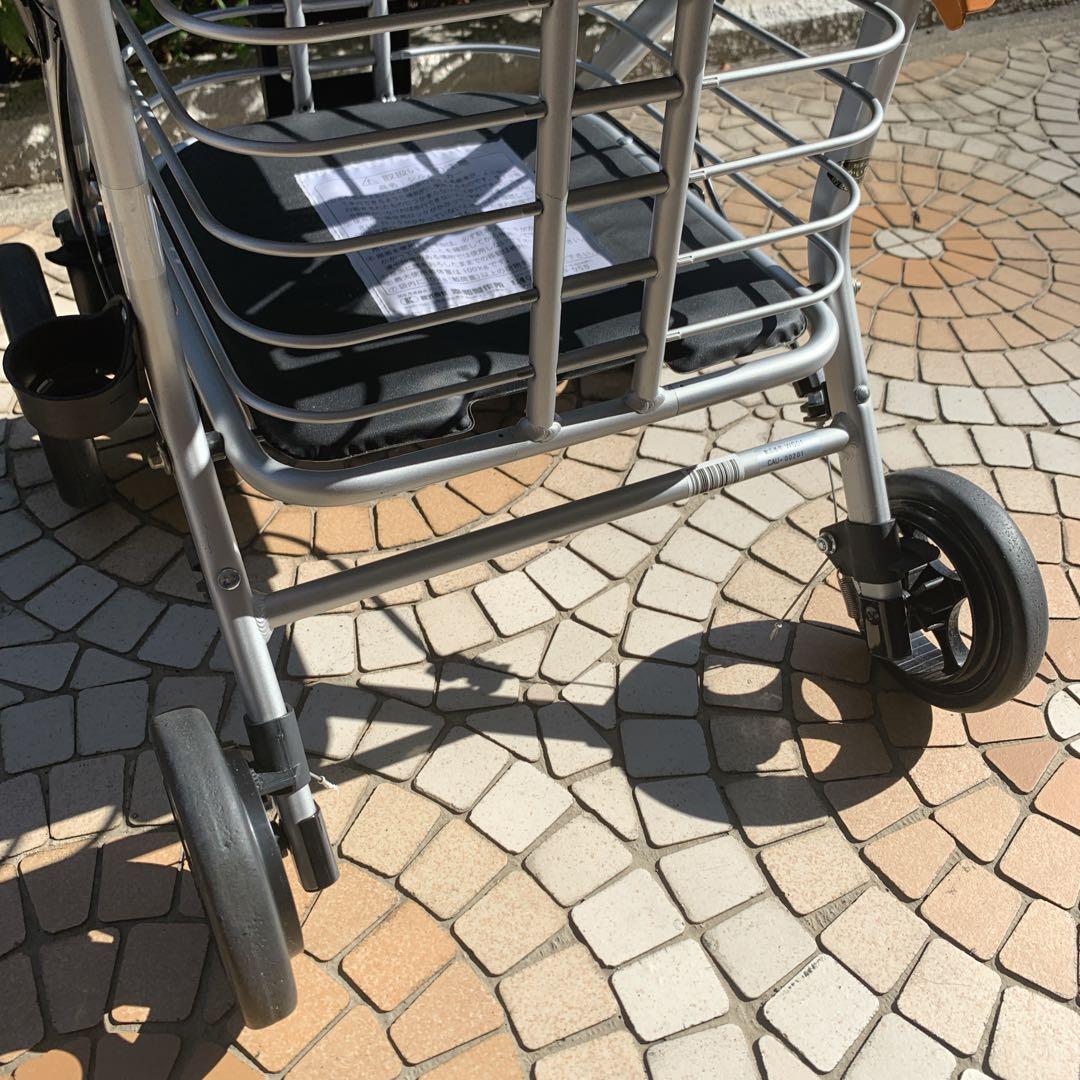 【全国送料無料】　幸和製作所　テイコブ　シルバーカー　テイコブボルサ　WS01