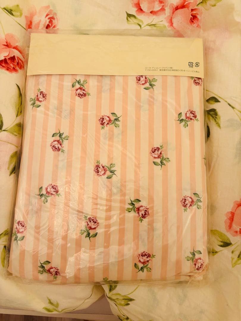 LAURA ASHLEY セミダブルシーツ　ヘーゼルウッド