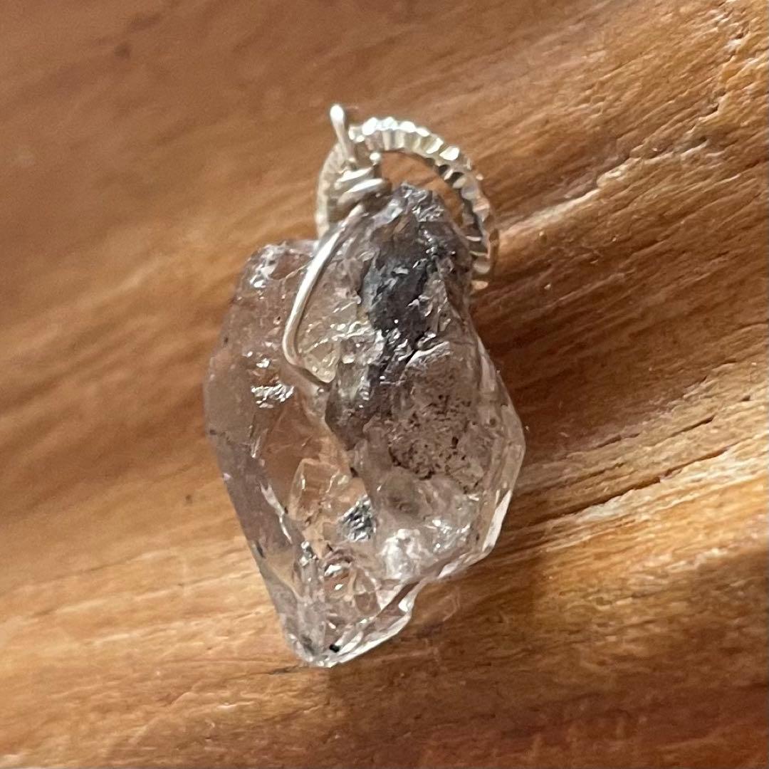 283 天然石　水晶原石　原石　石油入水晶　ネックレス　チャーム