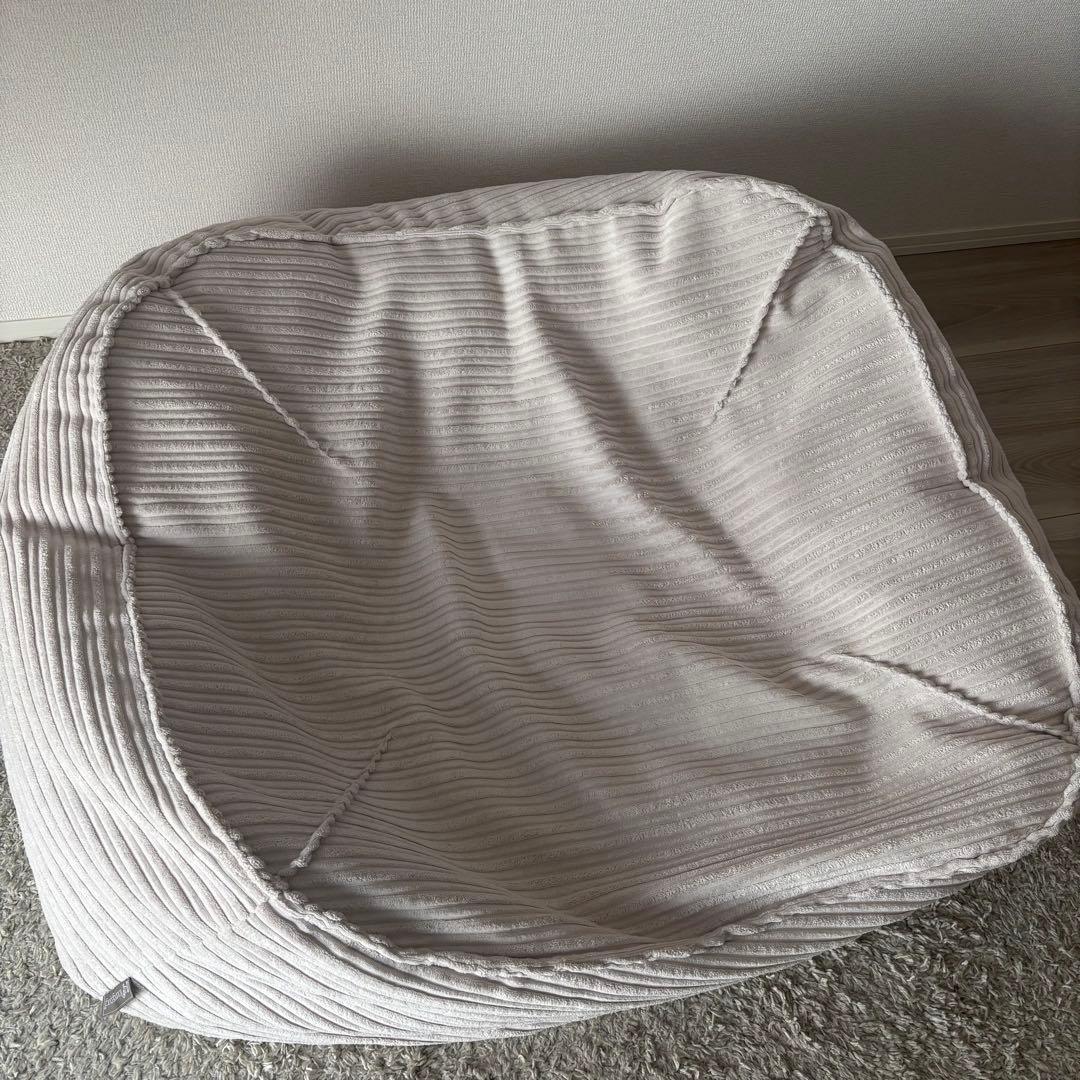 【美品】lounge pug のんびりビーズクッションチェア　アイボリー