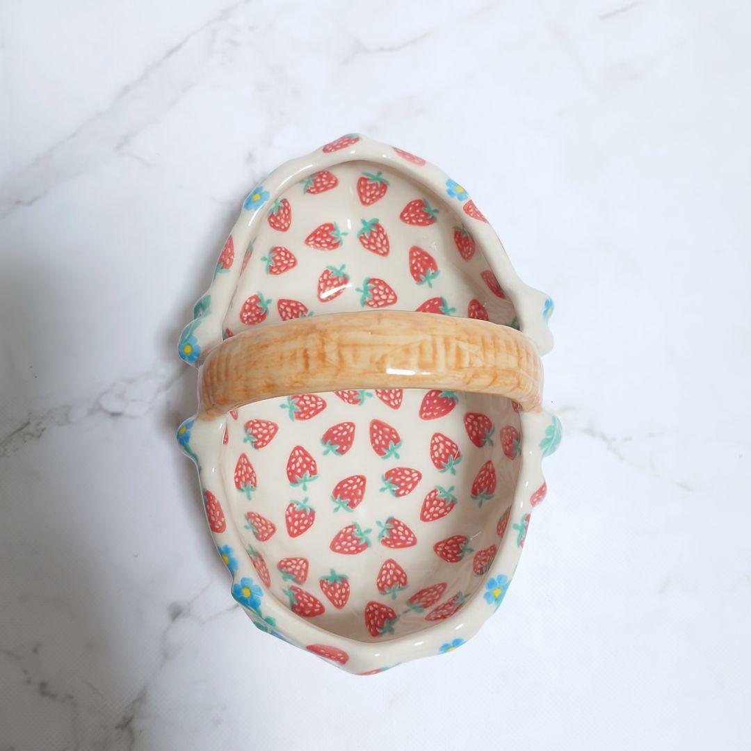 新品 ポーリッシュポタリー PHOENIX バスケット いちご×水色小花×白 ②