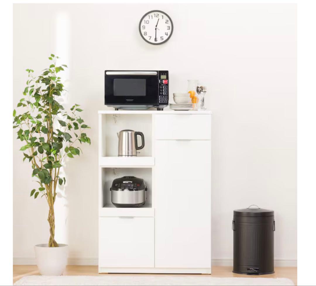 ホワイトキッチンキャビネット