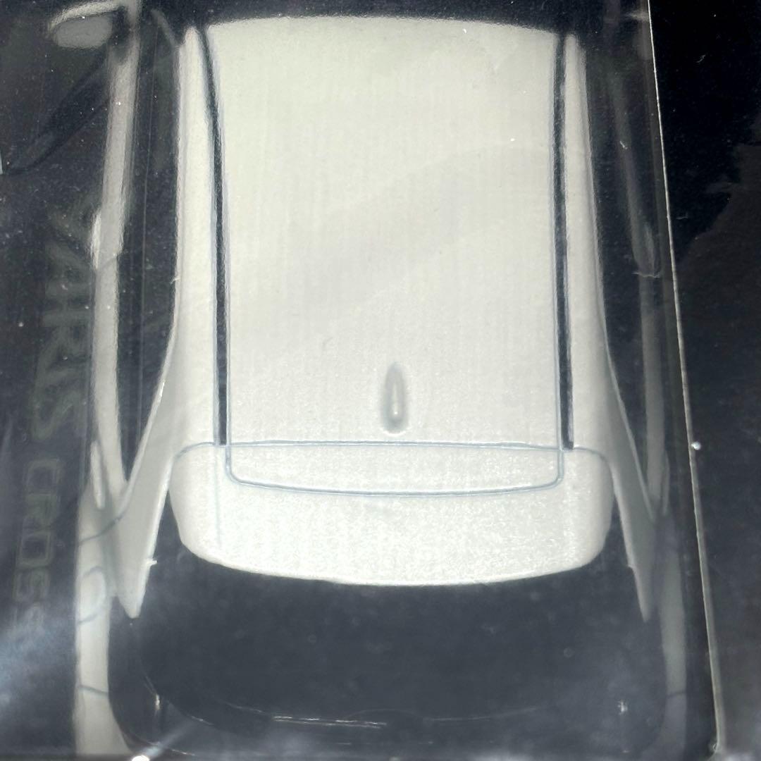 【トヨタ博物館購入】 ヤリスクロス ホワイトパールクリスタルシャイン　ミニカー