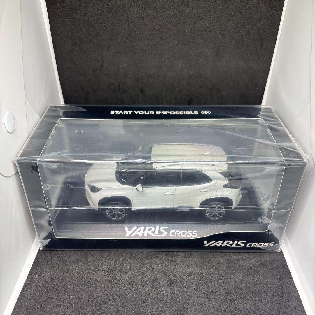 【トヨタ博物館購入】 ヤリスクロス ホワイトパールクリスタルシャイン　ミニカー