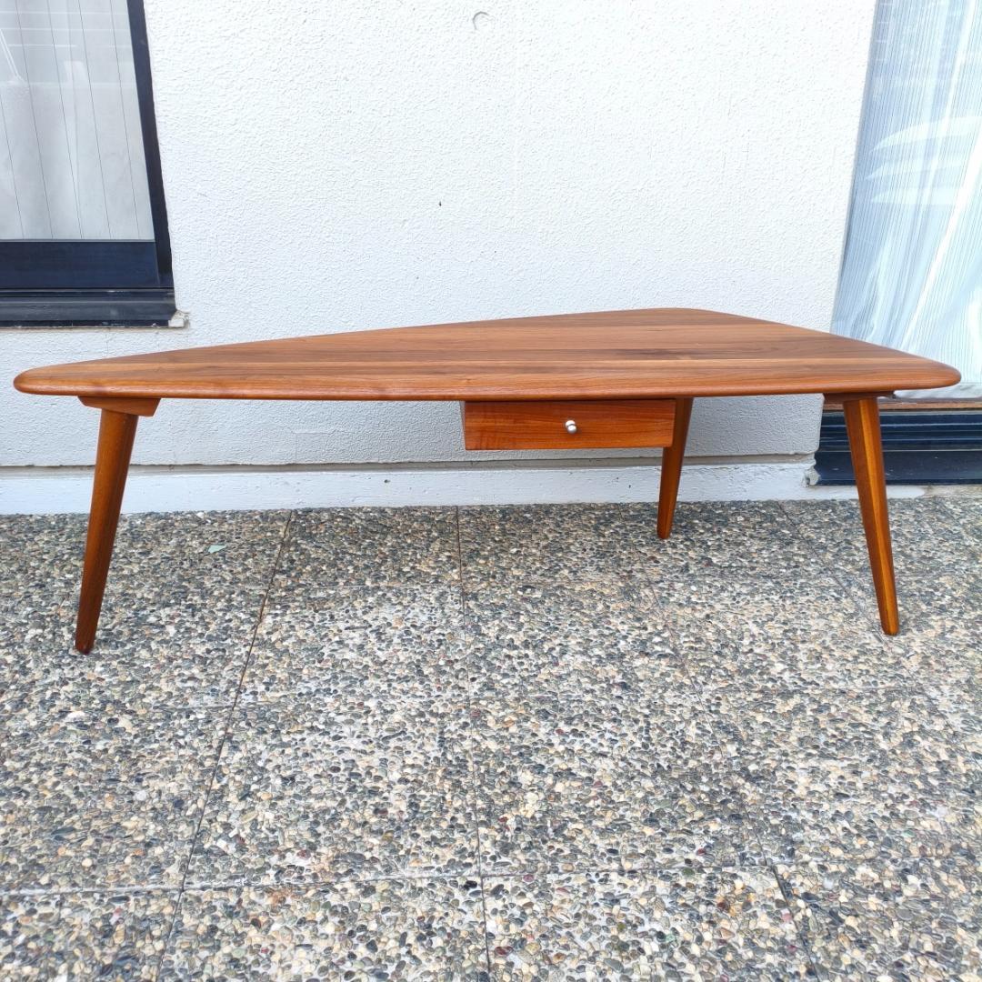 天然木無垢材 ３本脚 変形 テーブル ミッドセンチュリー 北欧 ヴィンテージ