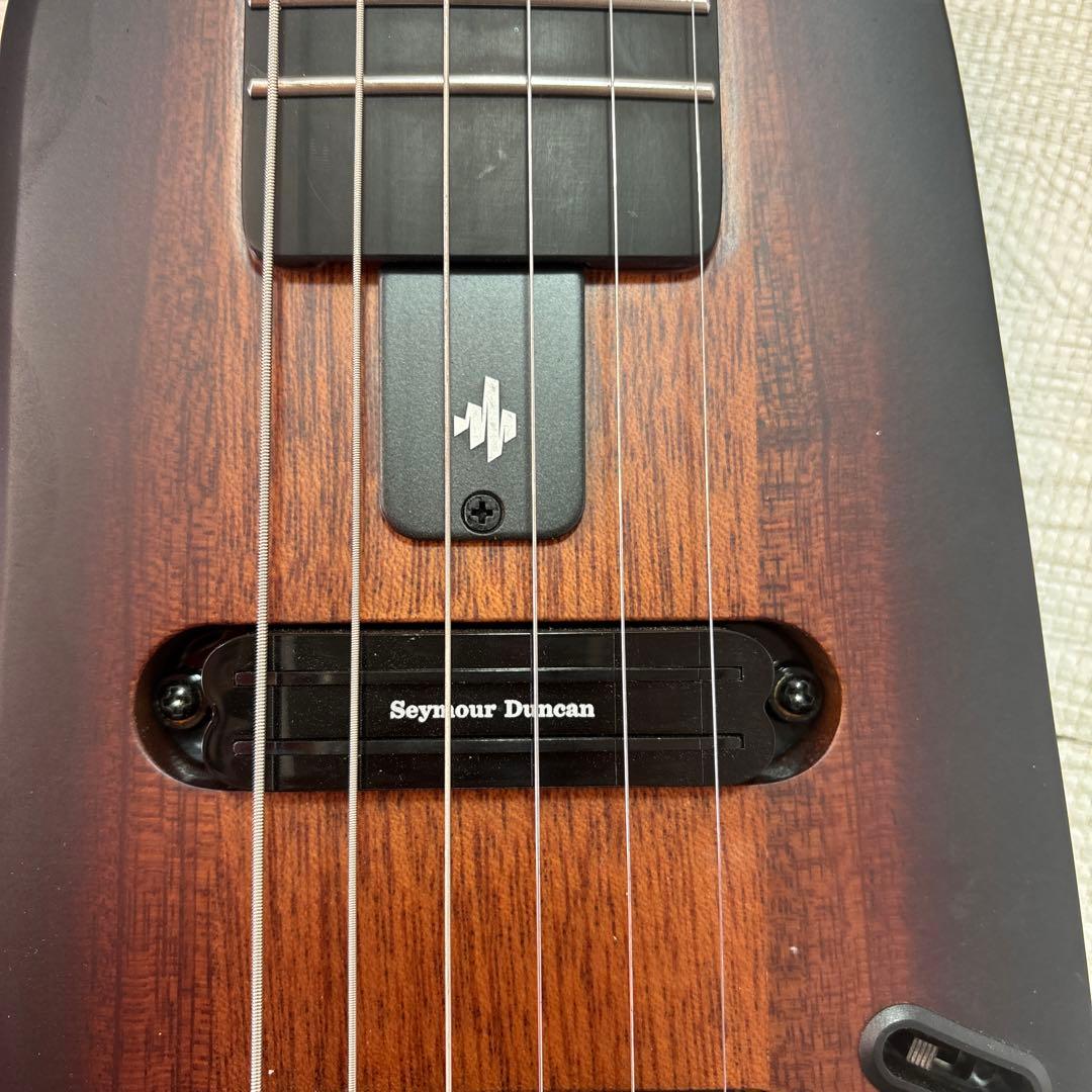 Donner Hush-X ヘッドレストエレキギター《付属品欠品》