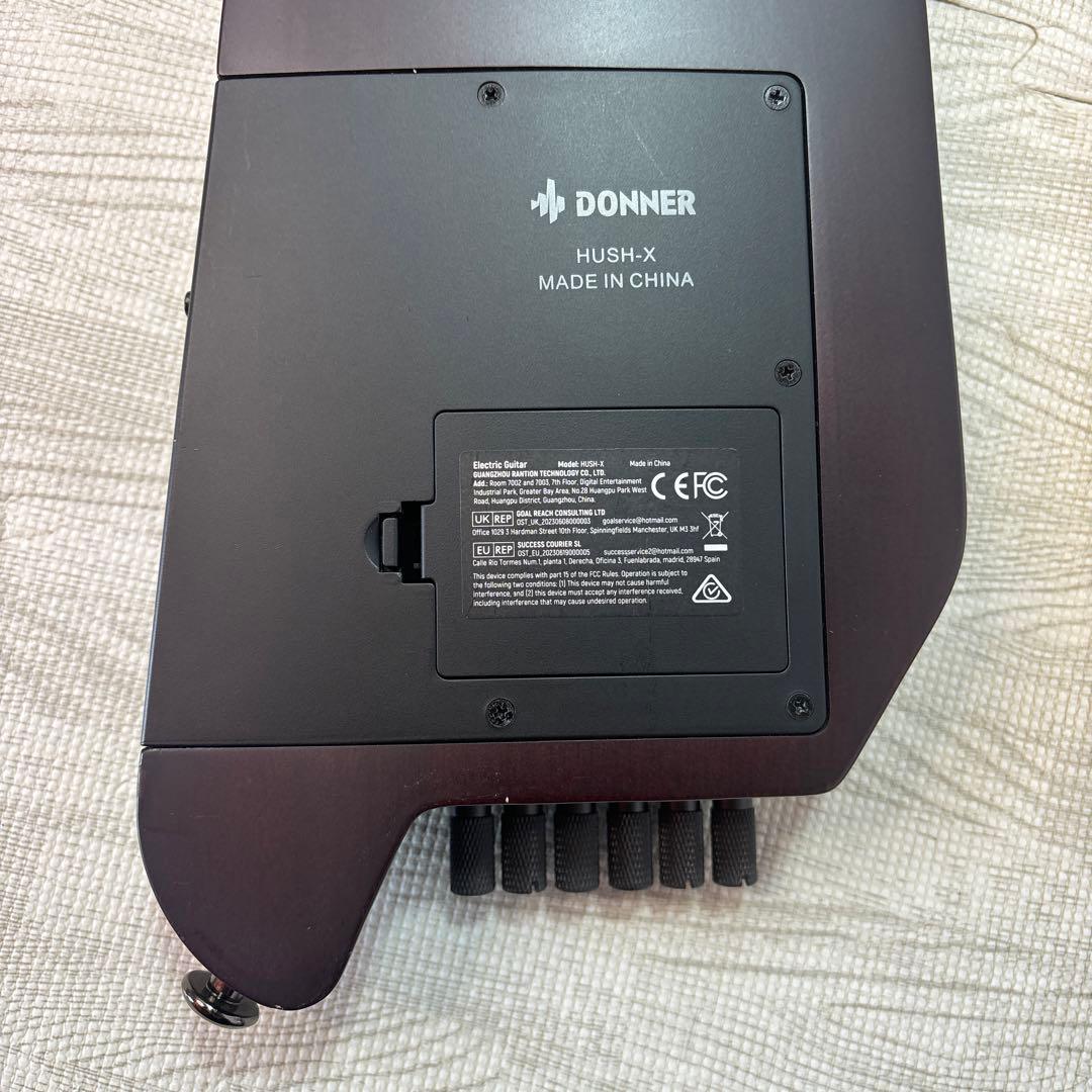 Donner Hush-X ヘッドレストエレキギター《付属品欠品》