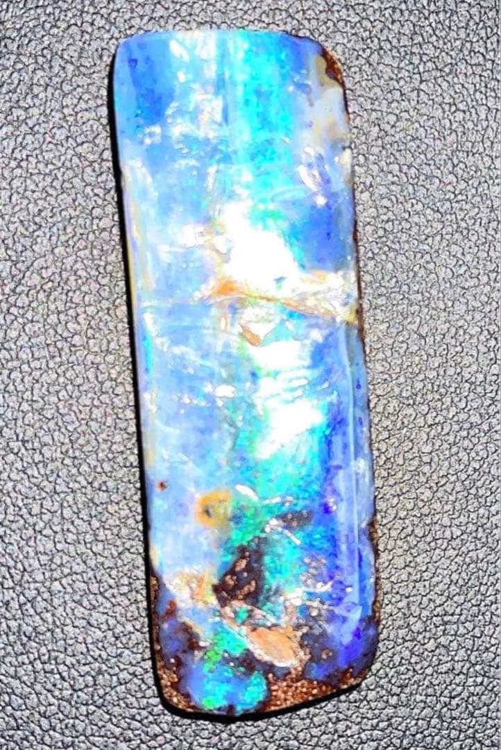 30.01ct 天然　ソ付き ボルダーオパール　ルース ❌値下げ不可❌