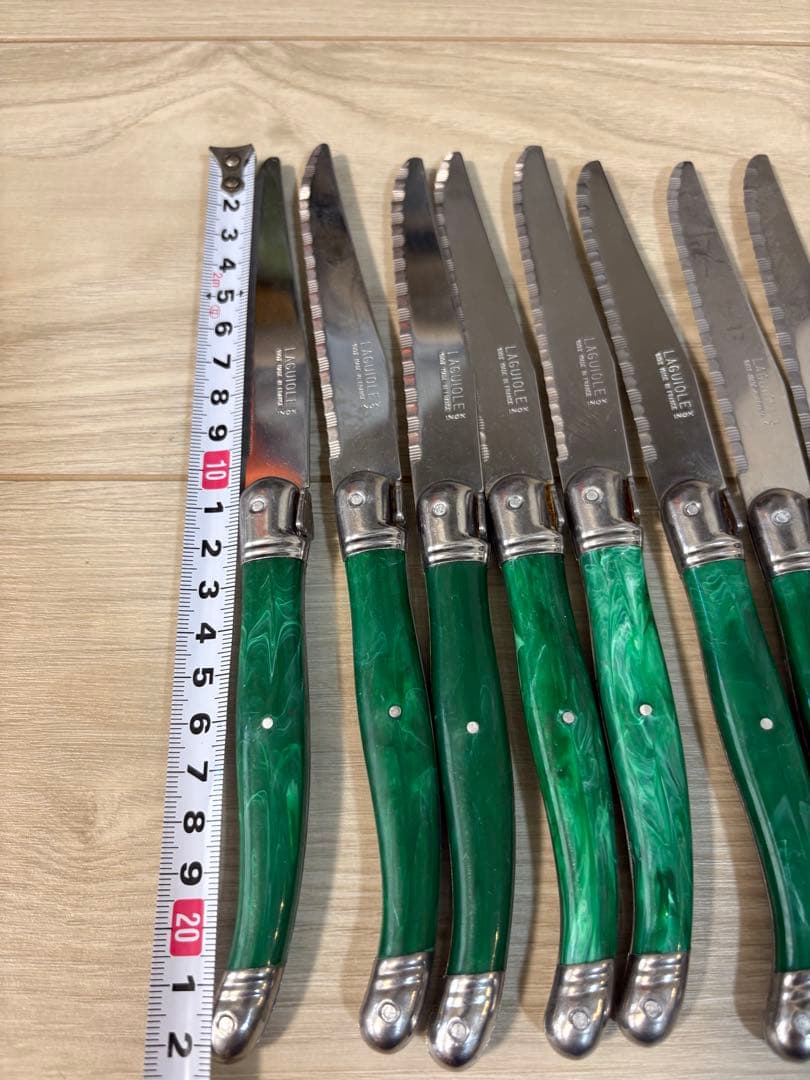 希少ラギオール　LAGUIOLE みどりハンドル波刃ナイフ18本！フォーク7本