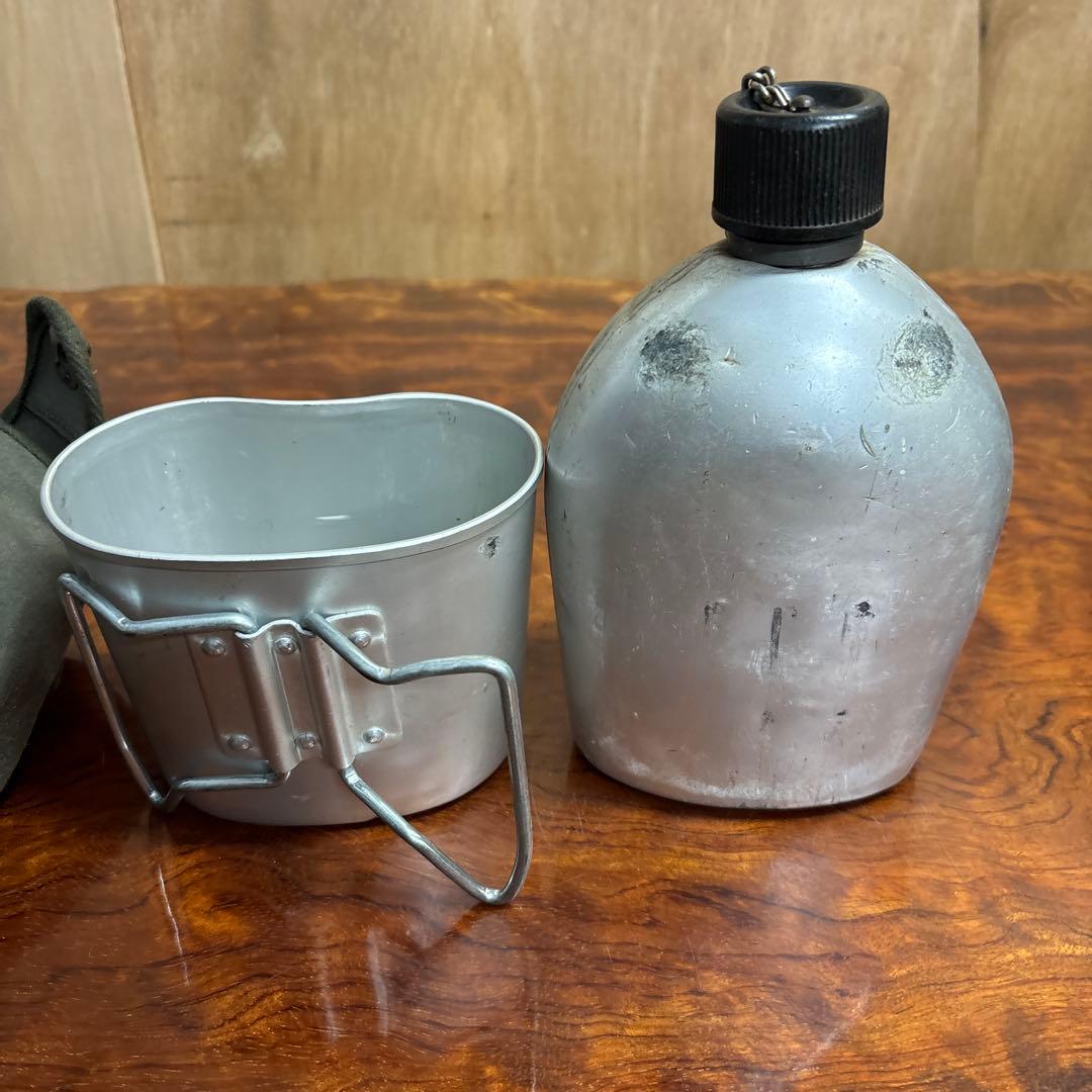 オリーブドラブ 水筒 カップ付き　0205o229