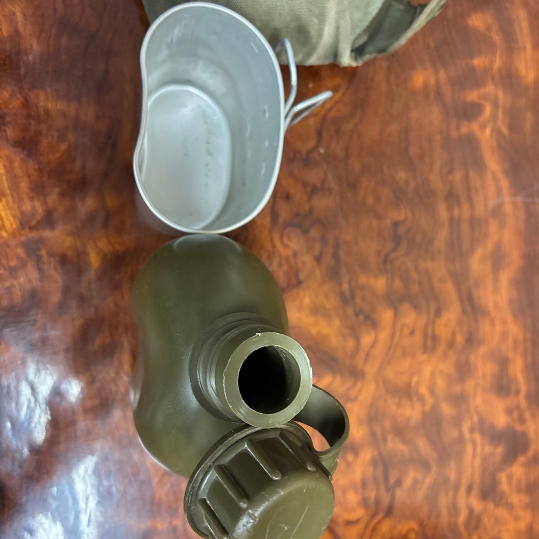 オリーブドラブ 水筒 カップ付き　0205o229