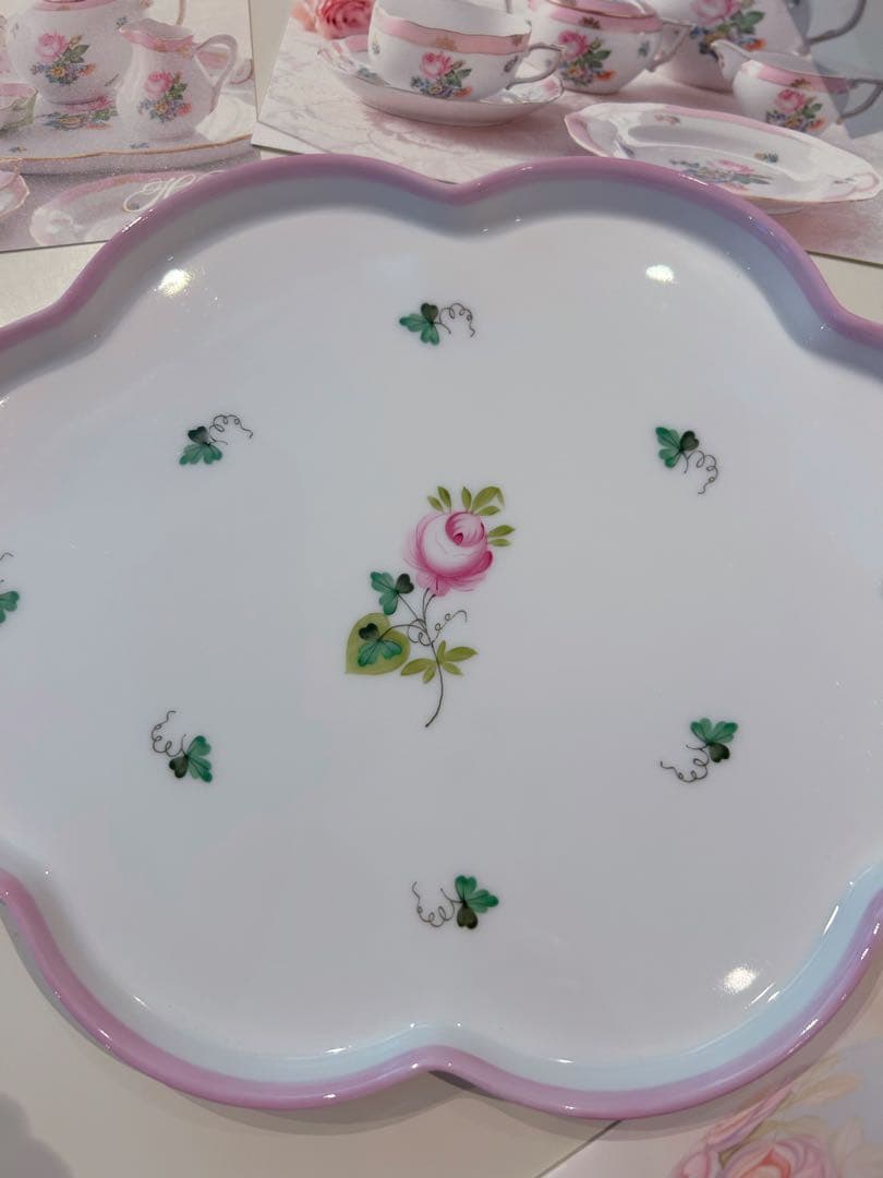 ♡奈桜♡さま御専用　ヘレンド　ウイーンの薔薇ピンク　 スカラッププレート25㎝