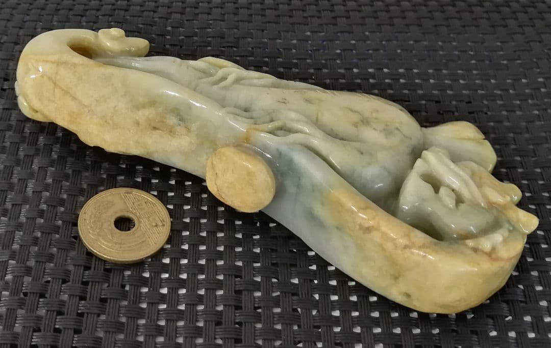 ビルマ翡翠龍頭如意朝鮮人参置物{整理番号:E17}