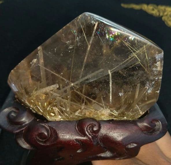 【虹】タイチンルチル《原石》専用台座付き　金運　仕事運　置物