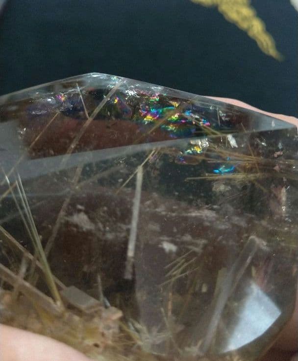 【虹】タイチンルチル《原石》専用台座付き　金運　仕事運　置物