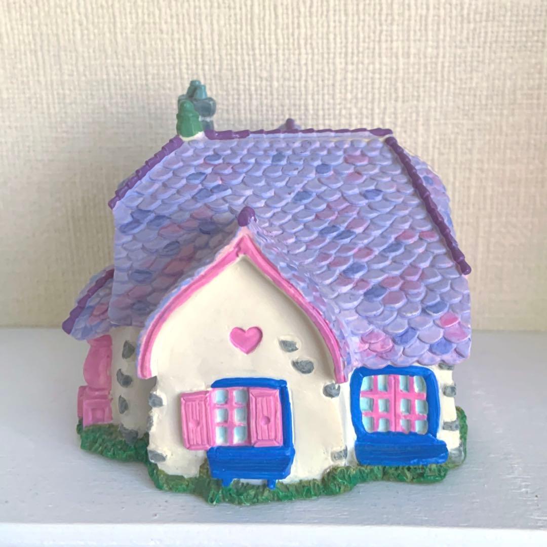 ディズニーランド　ミニーちゃんの家　トゥーンタウン　置物