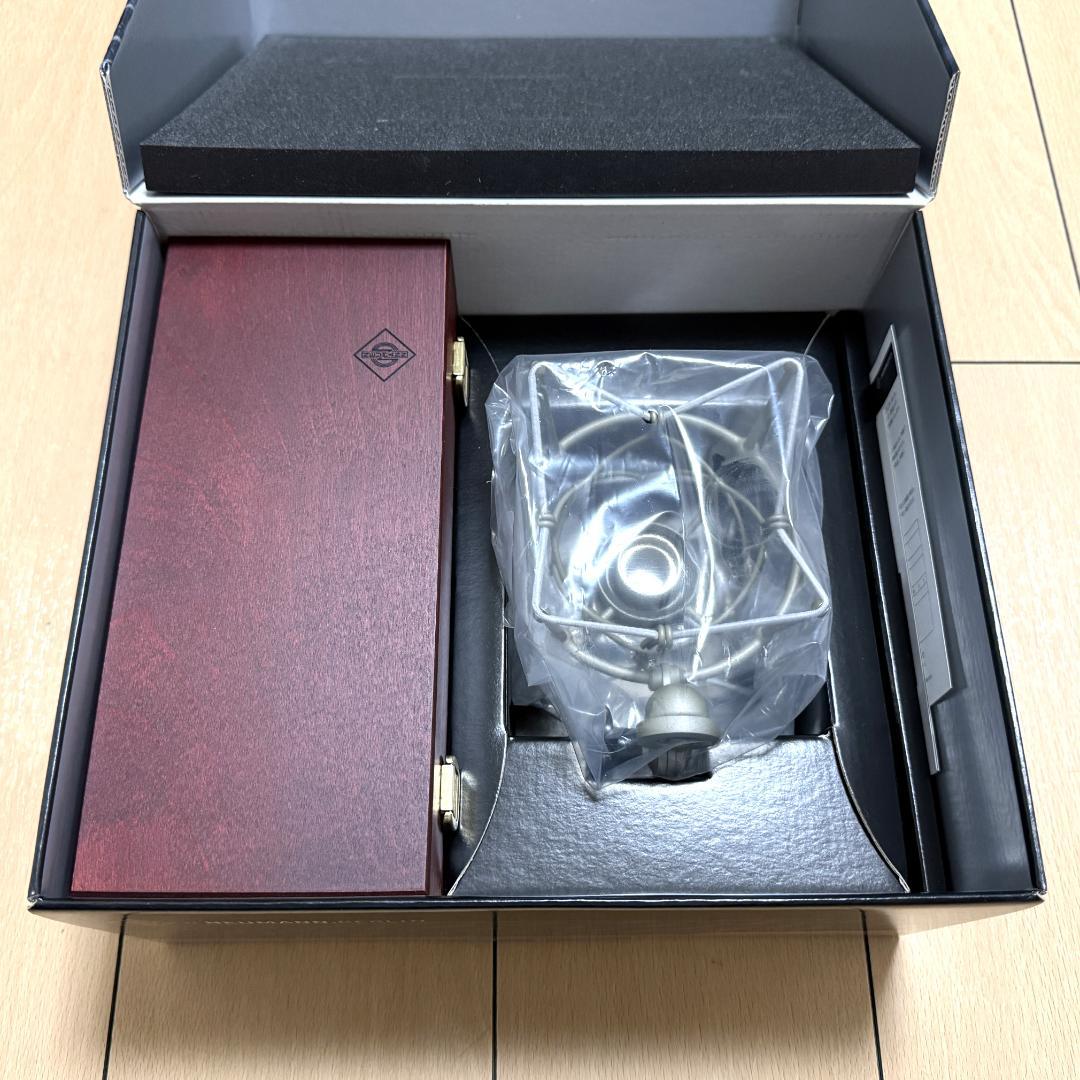 新品 NEUMANN U87Ai Studio Set コンデンサーマイク NEUMANN U87Ai Studio Set(専用サスペンション・ケースセット)(国内